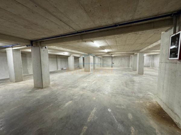 Tirane, jepet me qera apartament 2+1 Kati 6, 92 m² 700 € (Myslym Shyri)