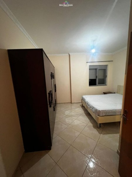 Tirane, jepet me qera apartament 2+1 Kati 3, 103 m² 500 € (astir)