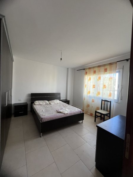 Durres, jepet me qera apartament 1+1 Kati 2, 250 € 