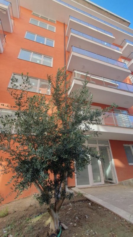 Lezhe Shengjin, shitet 1+1 Kati 4, 74 m² (RANA E HEDHUN)