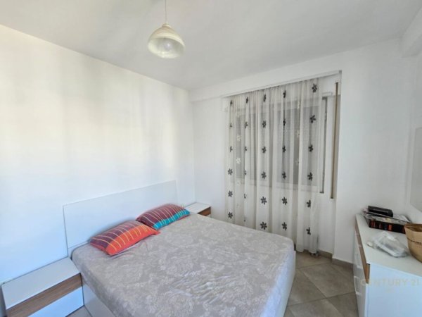 Tirane, jepet me qera apartament 2+1 Kati 7, 100 m² 600 € (don bosko)