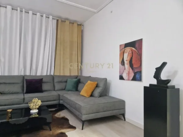 Tirane, shitet apartament 1+1 Kati 5, 77 m² 139.000 € (laprake)
