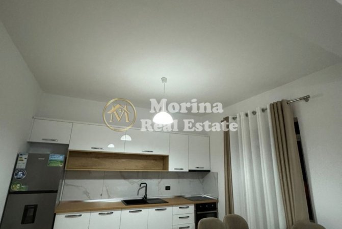 Tirane, jepet me qera shtepi 1+1 Kati 4, 90 m² 500 € (5 Maji)