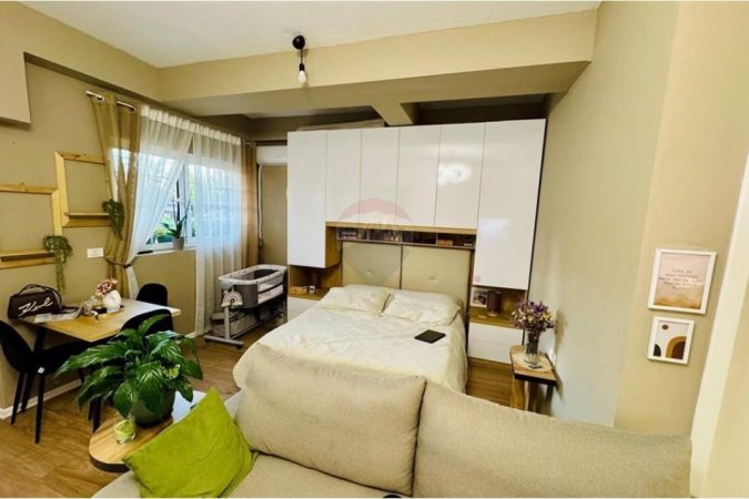 Tirane, jepet me qera apartament 1+1 Kati 1, 54 m² 350 € (Ali dem)