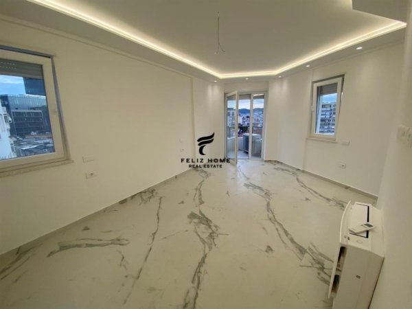 Tirane, jepet me qera zyre Kati 7, 106 m² 1.000 € (RRUGA MINE PEZA)