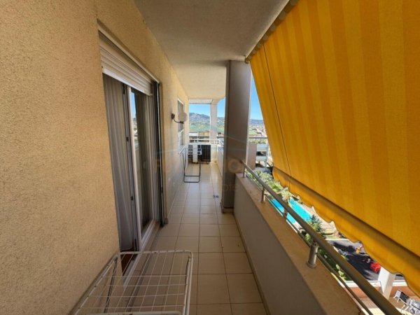 Tirane, jepet me qera apartament 3+1 Kati 3, 186 m² 1.400 € (Sauk)