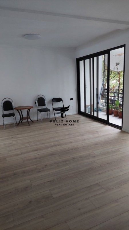 Tirane, jepet me qera zyre Kati 2, 120 m² 1.200 € (RRUGA MYSLYM SHYRI)