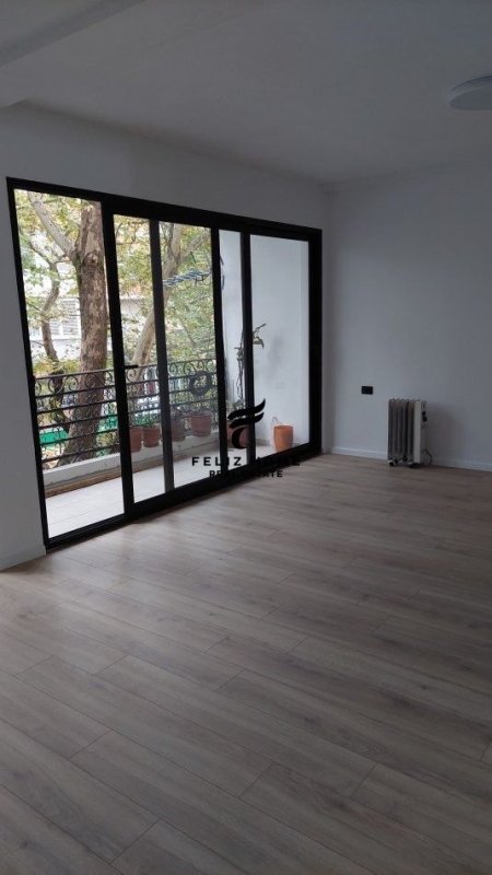 Tirane, jepet me qera zyre Kati 2, 120 m² 1.200 € (RRUGA MYSLYM SHYRI)