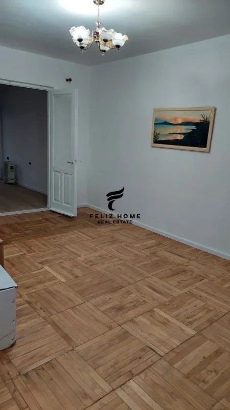 Tirane, jepet me qera zyre Kati 2, 120 m² 1.200 € (RRUGA MYSLYM SHYRI)