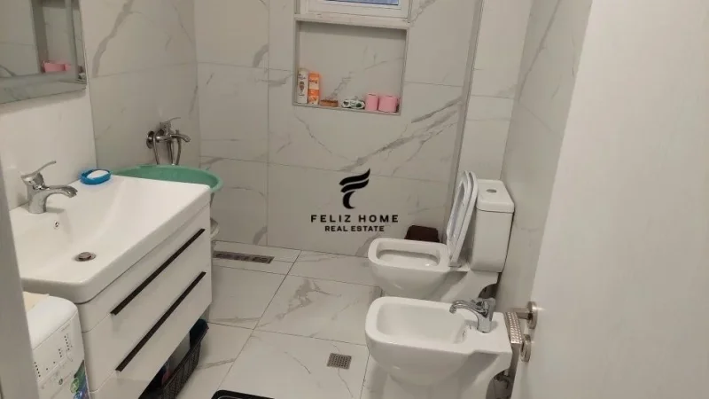 Tirane, jepet me qera zyre Kati 2, 120 m² 1.200 € (RRUGA MYSLYM SHYRI)