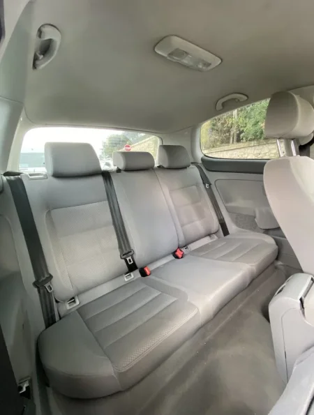 Tirane, shes makine Golf5 R-line Benzin+Gaz, blu automatik Kondicioner 190.000 km 3.800 €