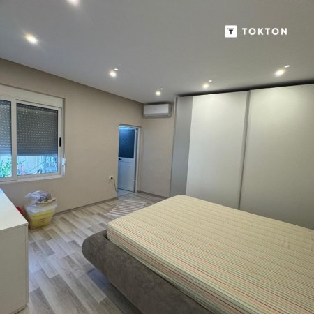 Tirane, jepet me qera apartament 2+1 Kati 0, 120 m² 750 € (Shkolla e Kuqe, Tirane) TT 1374