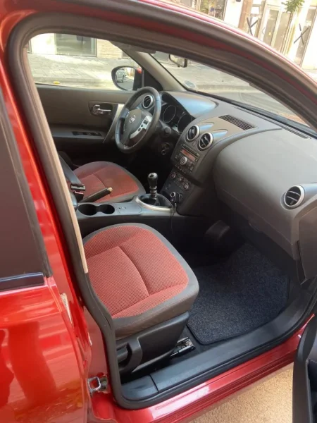 OKAZION PER ARSYE MOSPERDORIMI!Tirane, shes makine Nissan Qashqai Nafte, e kuqe manuale Kondicioner 224.000 km 4,500€ me mundesi diskutimi cmimi nese bihet dakort