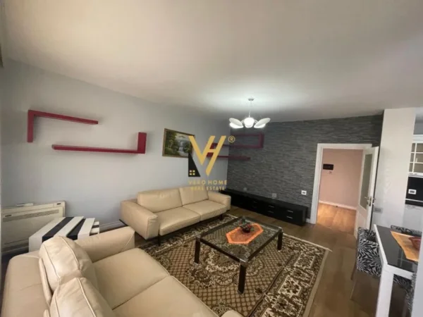 Tirane, shitet apartament 3+1+Ballkon Kati 2, 125 m² 320.000 € (KOMUNA E PARISIT)