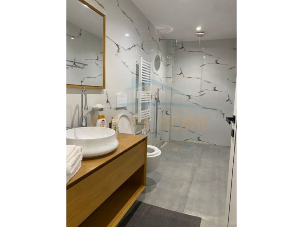 Tirane, jepet me qera apartament duplex Dublex Kati 0, 120 m² 1.500 € (Myslym Shyr)