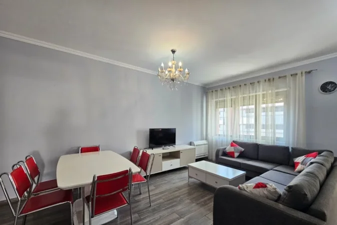 Tirane, jepet me qera apartament 3+1+Ballkon Kati 7, 130 m² 1.000 € (Kompleksi Delijorgji)