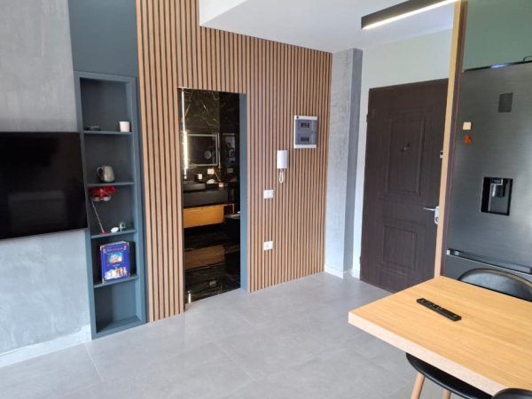 Tirane, jepet me qera apartament 1+1+Ballkon Kati 9, 60 m² 750 € (rruga e kosovareve)
