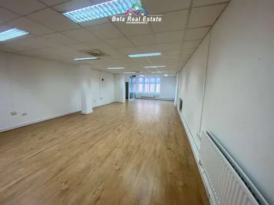 Tirane, jepet me qera zyre Kati 10, 160 m² 1.400 € (Rruga e Kavajes)