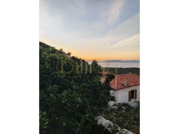 Himare, shitet shtepi 2 Katshe , 300 m² 447.000 € (Vuno, Himarë, Albania)