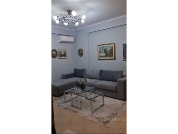Tirane, shitet apartament 1+1 Kati 2, 82 m² 145.000 € (Kopshti Zoologjik IRG101623)