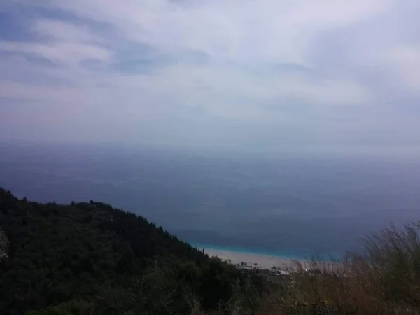 Himare, shes toke ne bregdet , 12.000 m² (Rruga nacionale Piqeras - Lukove)