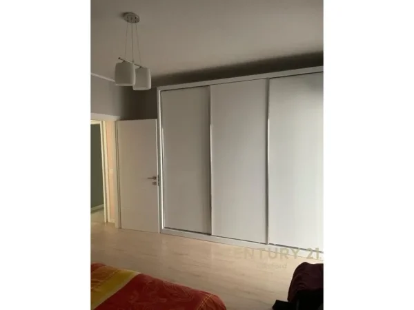 Tirane, shitet apartament 1+1+Ballkon Kati 5, 73 m² 175.000 € 