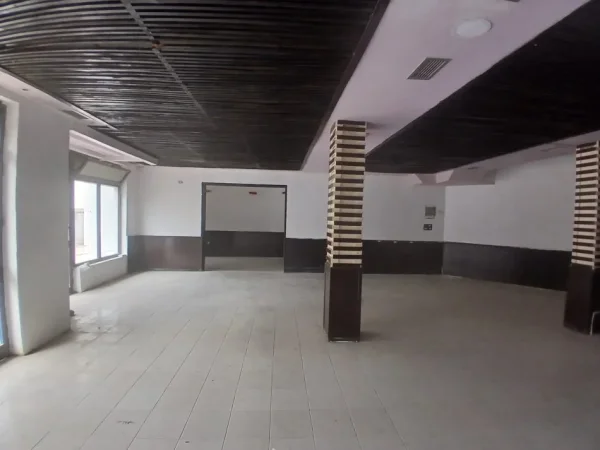 Tirane, shitet ambjent biznesi Kati 0, 148 m² 250.000 € (Alidemi)