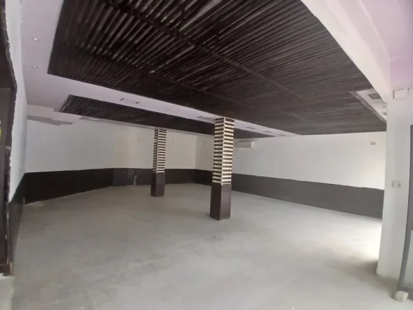 Tirane, shitet ambjent biznesi Kati 0, 148 m² 250.000 € (Alidemi)