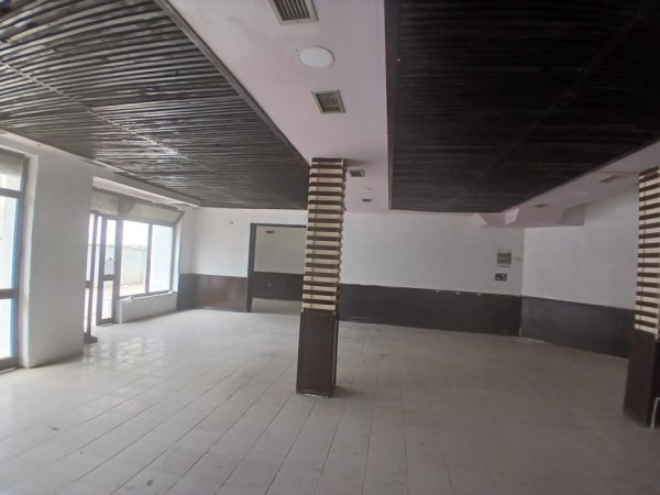 Tirane, shitet ambjent biznesi Kati 0, 148 m² 250.000 € (Alidemi)
