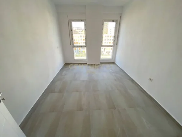Tirane, shitet apartament 2+1 Kati 4, 112 m² 149.000 € (ali dem)