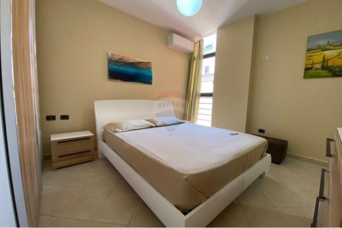 Tirane, jepet me qera apartament 2+1+Ballkon Kati 10, 103 m² 900 € (Prokuroria)