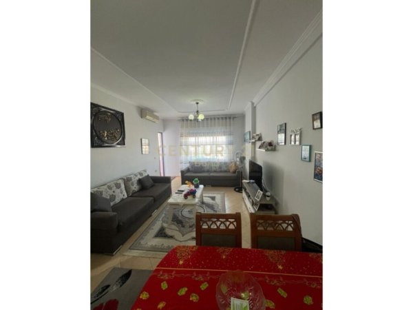 Tirane, shitet apartament 1+1 Kati 5, 72 m² 105.000 € (jordan misja)