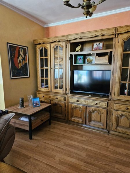 Tirane, jepet me qera apartament+verande | Penthouse 2+1 Kati 8, 210 m² 1.000 € (Myslym Shyri)