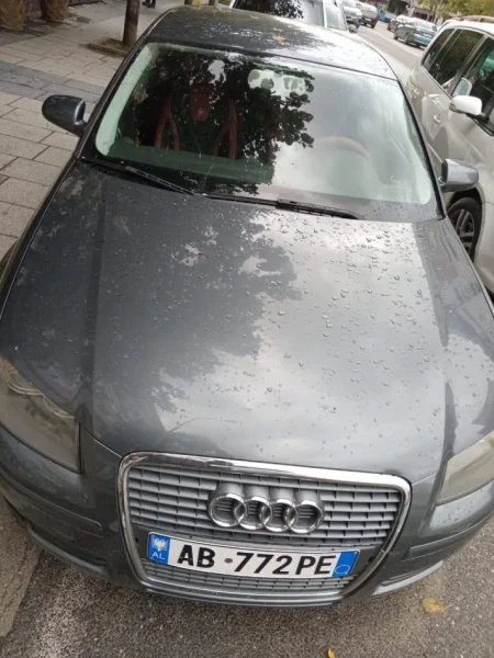 Tirane, shes makine Audi Nafte, gri metalizato manuale Kondicioner 4.000 €