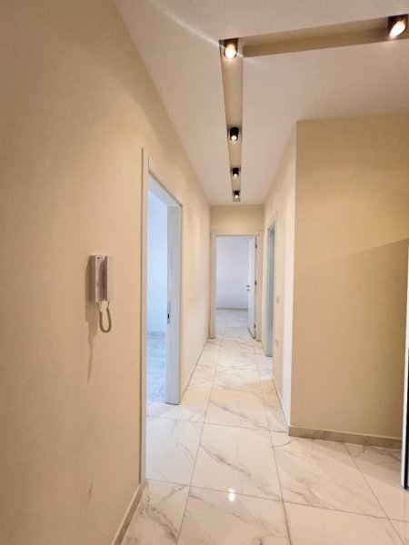 Tirane, shitet apartament 2+1 Kati 2, 132.000 € (Rr. 29 Nentori, Tirane,prane Casa Italia)