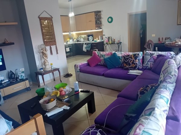 Tirane.Rruga. Bill Klinton. Shitet Apartament 2+1 me Hipotek. Sip 124 m2. Cmimi 195.000 Euro i disk..)