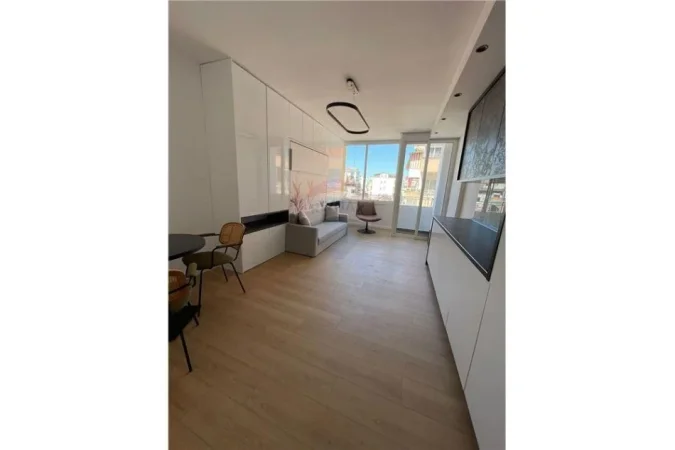 Tirane, shitet garsonier Kati 4, 37 m² 84.000 € (Komuna e Parisit)