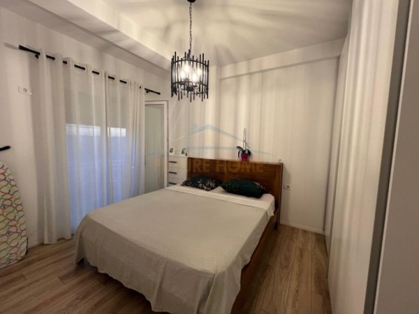 Tirane, shitet apartament 2+1+Ballkon Kati 2, 82 m² 120.000 € (Fresku)