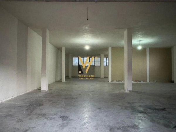 Tirane, jepet me qera magazine Kati 0, 376 m² 1.200 € (KASHAR)