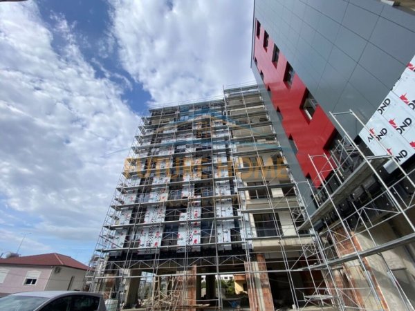 Tirane, shitet apartament 2+1+Ballkon Kati 5, 83 m² 110.000 € (Paskuqan)