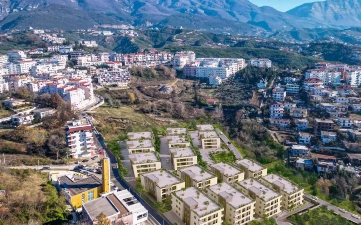 Tirane, shitet apartament 2+1+Ballkon Kati 0, 90 m² 125.300 € (Fresk)