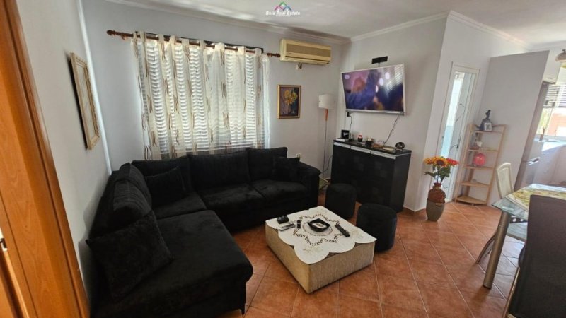 Tirane, jepet me qera apartament 2+1 Kati 5, 75 m² 600 € (tregu cam)
