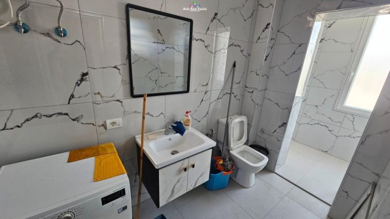 Tirane, jepet me qera apartament 2+1 Kati 5, 75 m² 600 € (tregu cam)
