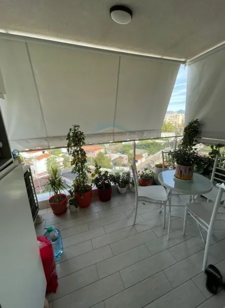 Tirane, shitet apartament 2+1 Kati 6, 105 m² 200.000 € (Fusha e Aviacionit)