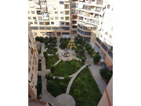 Tirane, shitet apartament 1+1 Kati 4, 67 m² 83.250 € (Fratari, Astir)
