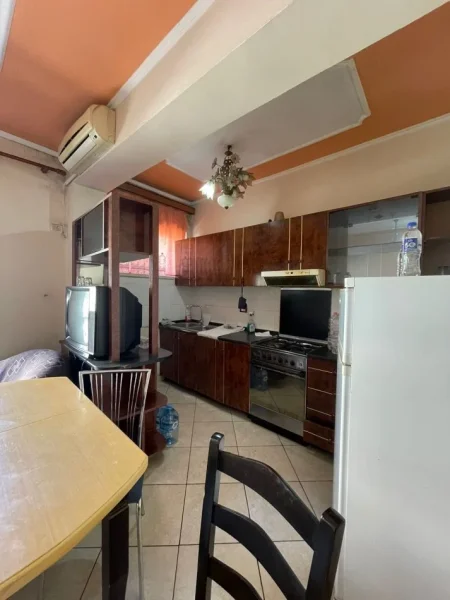 Durres, jepet me qera apartament 1+1 Kati 4, 60 m² 300 € 