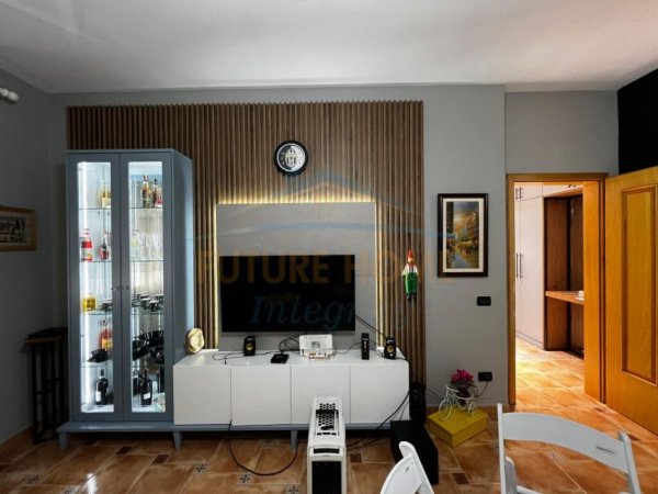 Tirane, jepet me qera apartament 1+1 Kati 2, 70 m² 500 € (SHKOLLA E BALETIT TIRANE)