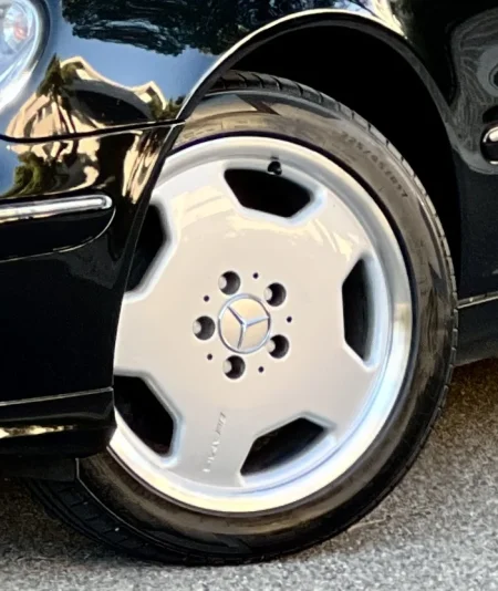 Durres, shes gome dhe disk Disqe&amp;Goma Mercedes AMG MONOBLOCK , 1.400 €