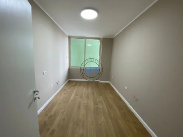 Durres, shitet apartament 2+1+Ballkon Kati 3, 176 m² 199.000 € (Vollga,Durres)