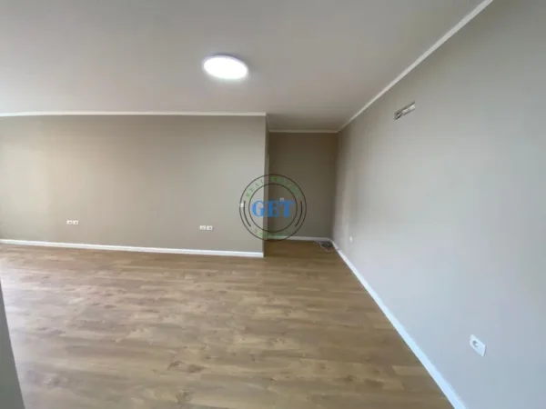 Durres, shitet apartament 2+1+Ballkon Kati 3, 176 m² 199.000 € (Vollga,Durres)